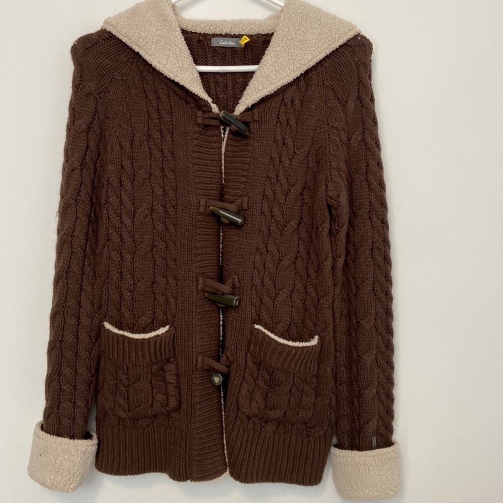 Cabela’s Hooded Sweater Knit Womens Small Brown/White Toggles Sherpa Lining